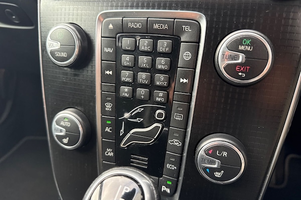 Used Volvo V40 2017 for sale - 76324053: Photo 22