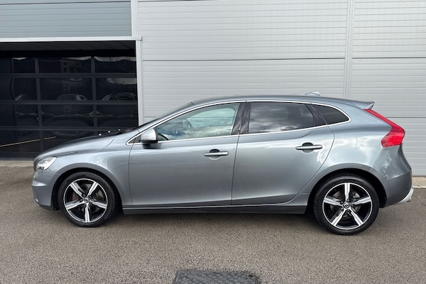 Used Volvo V40 2017 for sale - 76324053: Photo 33