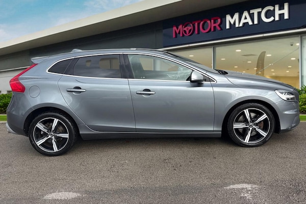 Used Volvo V40 2017 for sale - 76324053: Photo 3