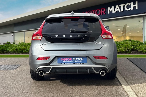 Used Volvo V40 2017 for sale - 76324053: Photo 4