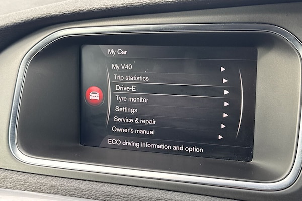 Used Volvo V40 2017 for sale - 76324053: Photo 51