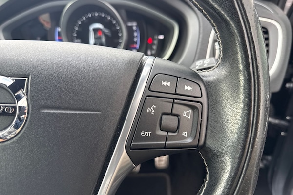 Used Volvo V40 2017 for sale - 76324053: Photo 54