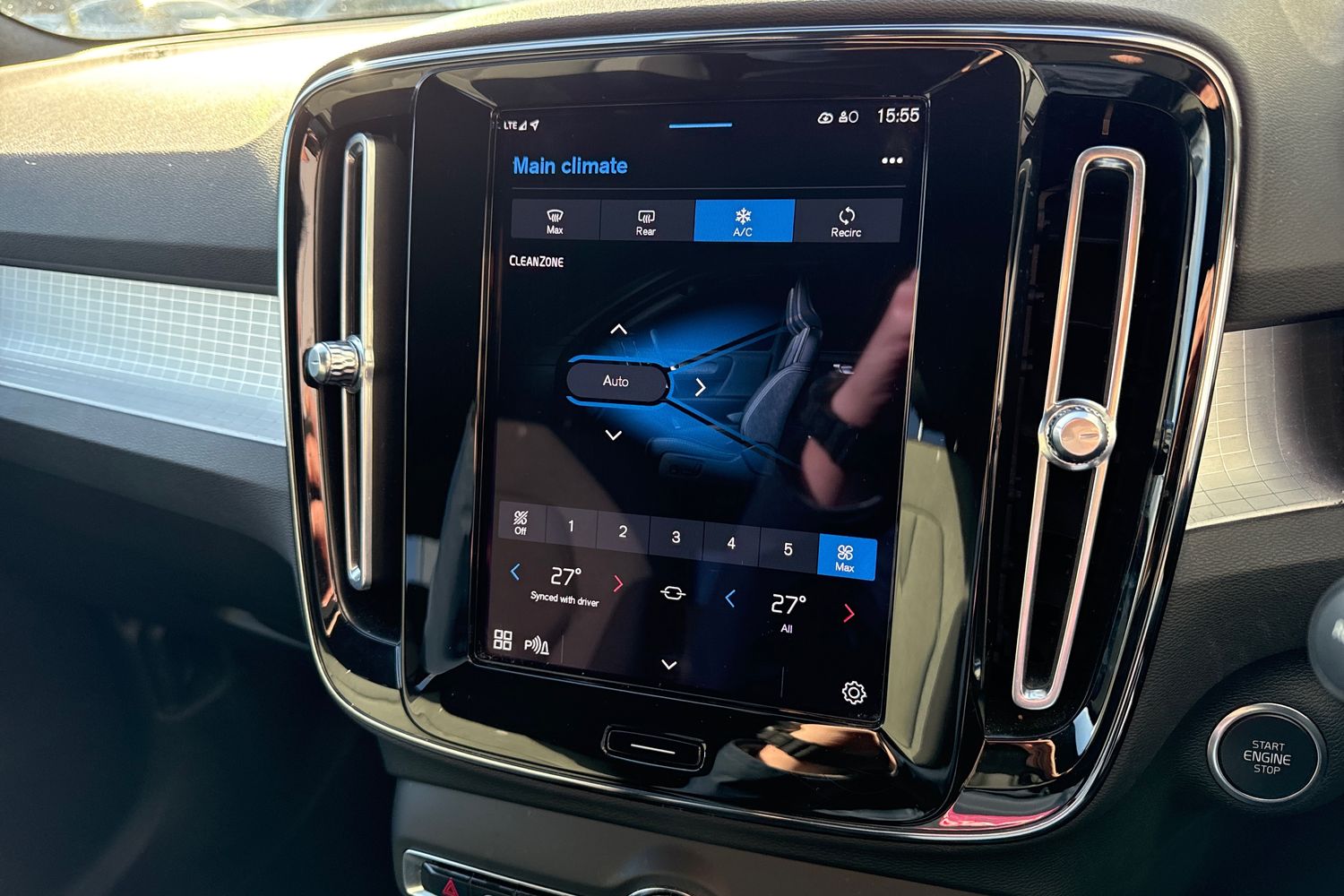 Used Volvo XC40 2023 for sale - 78029327: Photo 22