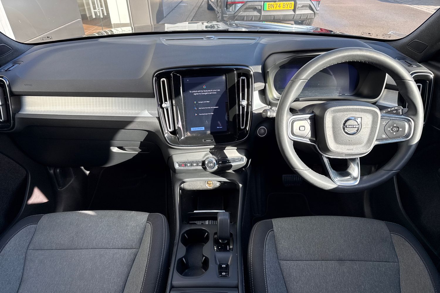 Used Volvo XC40 2023 for sale - 78029327: Photo 28