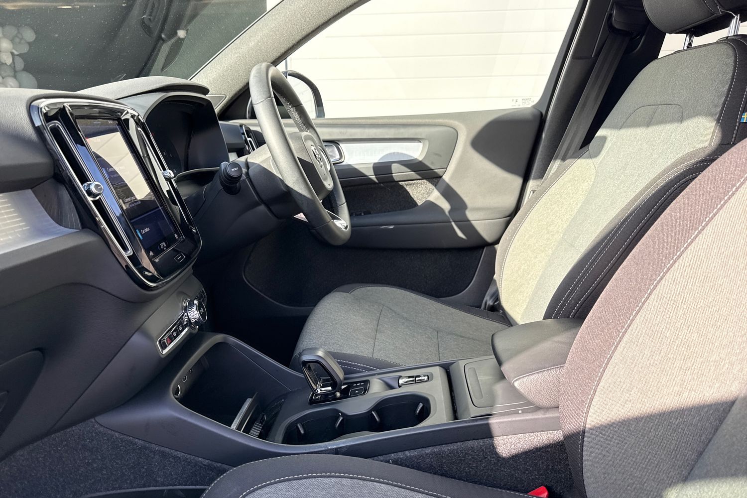 Used Volvo XC40 2023 for sale - 78029327: Photo 31