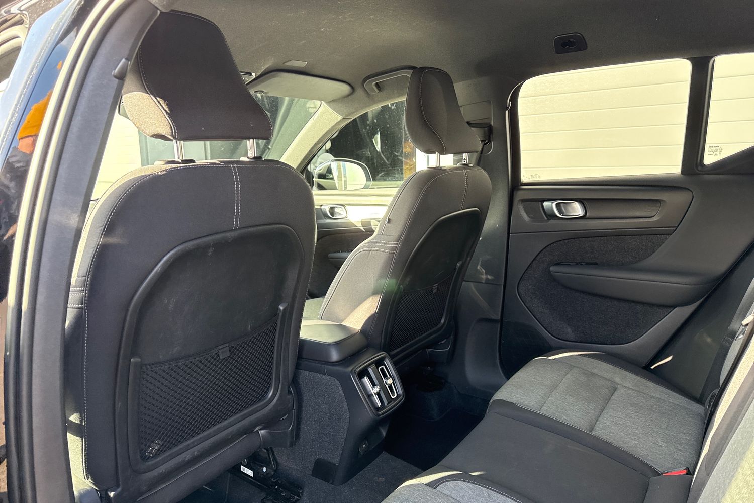 Used Volvo XC40 2023 for sale - 78029327: Photo 32