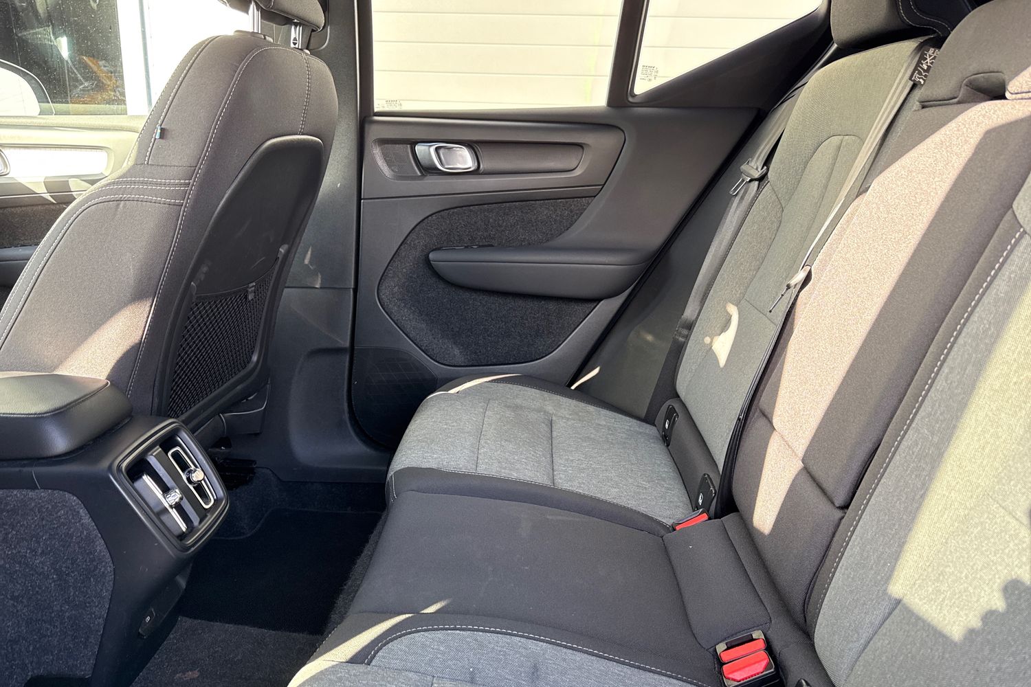 Used Volvo XC40 2023 for sale - 78029327: Photo 33