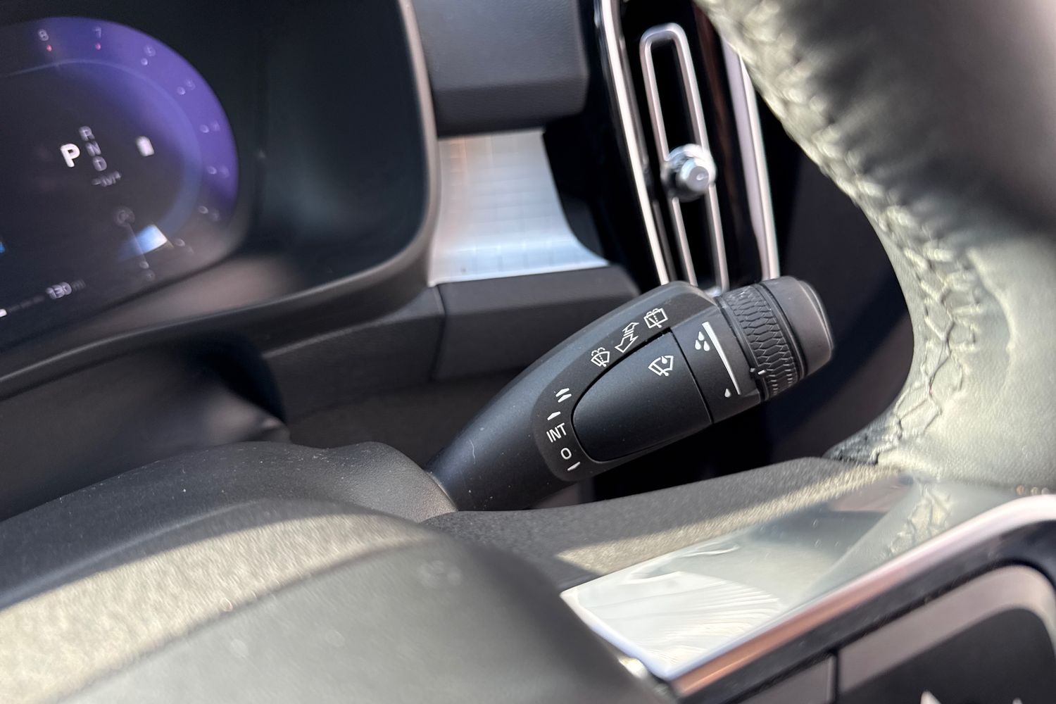 Used Volvo XC40 2023 for sale - 78029327: Photo 55