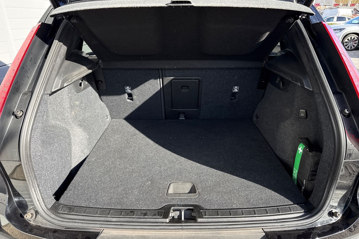 Used Volvo XC40 2023 for sale - 78029327: Photo 7