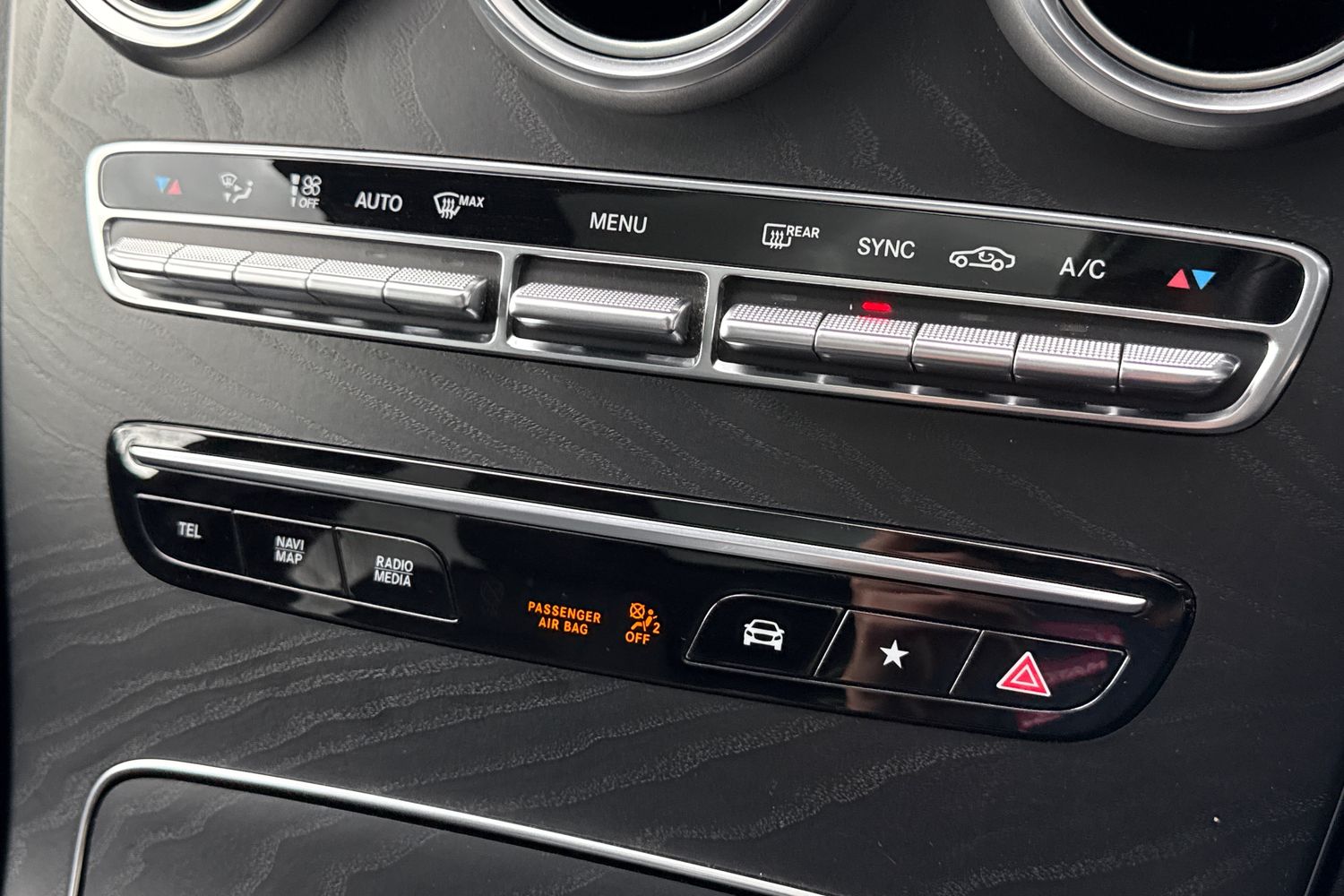 Used Mercedes-Benz GLC 2019 for sale - 77842888: Photo 19