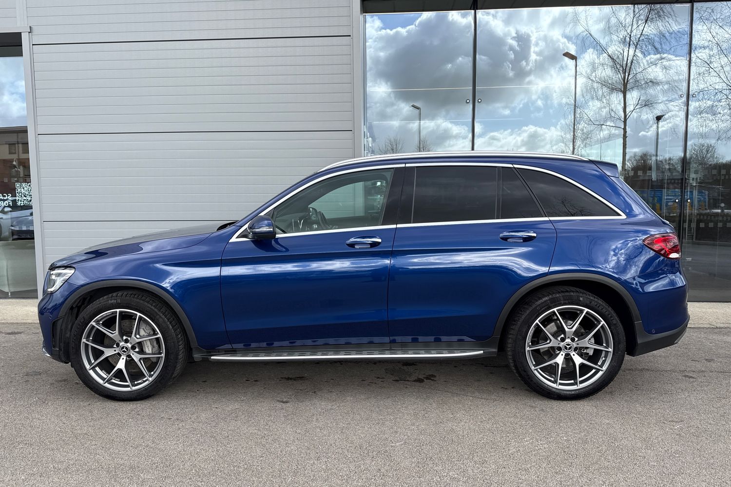 Used Mercedes-Benz GLC 2019 for sale - 77842888: Photo 32