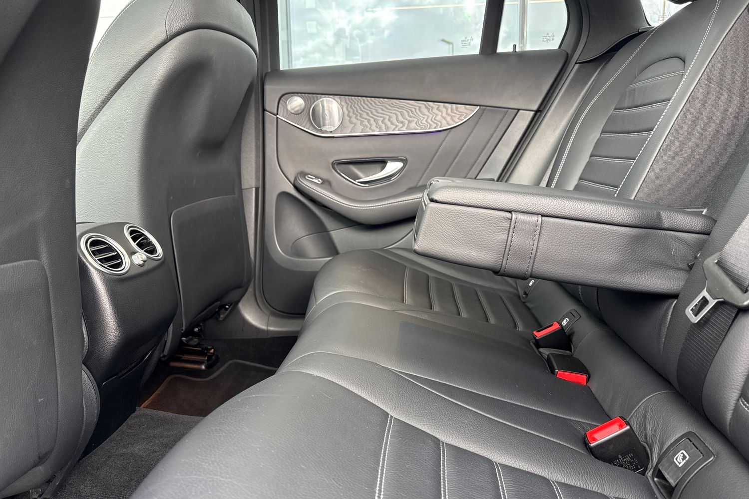 Used Mercedes-Benz GLC 2019 for sale - 77842888: Photo 37