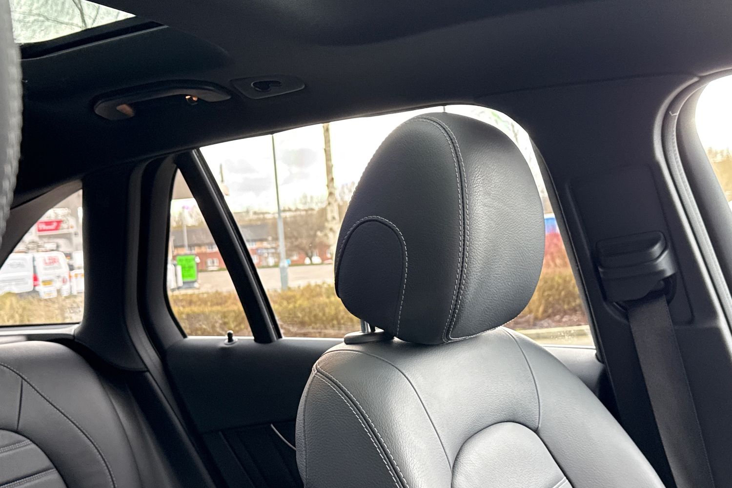 Used Mercedes-Benz GLC 2019 for sale - 77842888: Photo 39