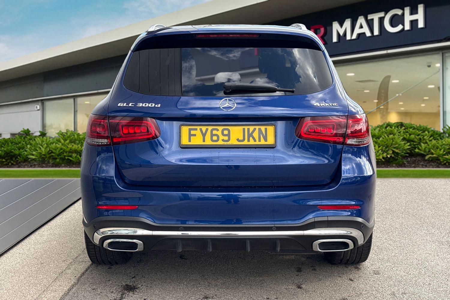 Used Mercedes-Benz GLC 2019 for sale - 77842888: Photo 4