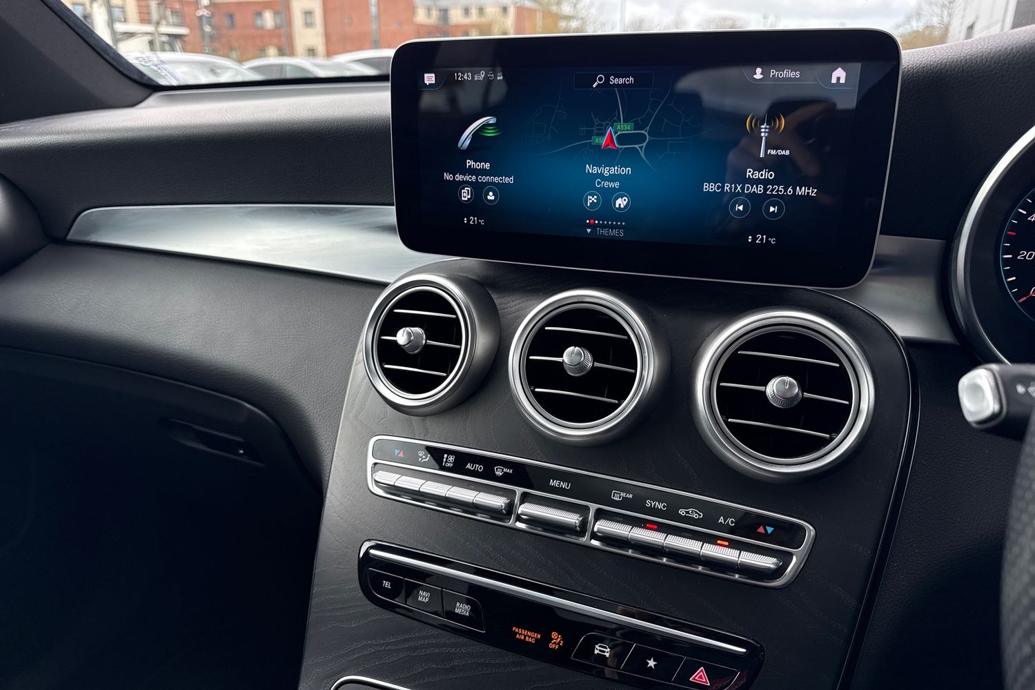 Used Mercedes-Benz GLC 2019 for sale - 77842888: Photo 45