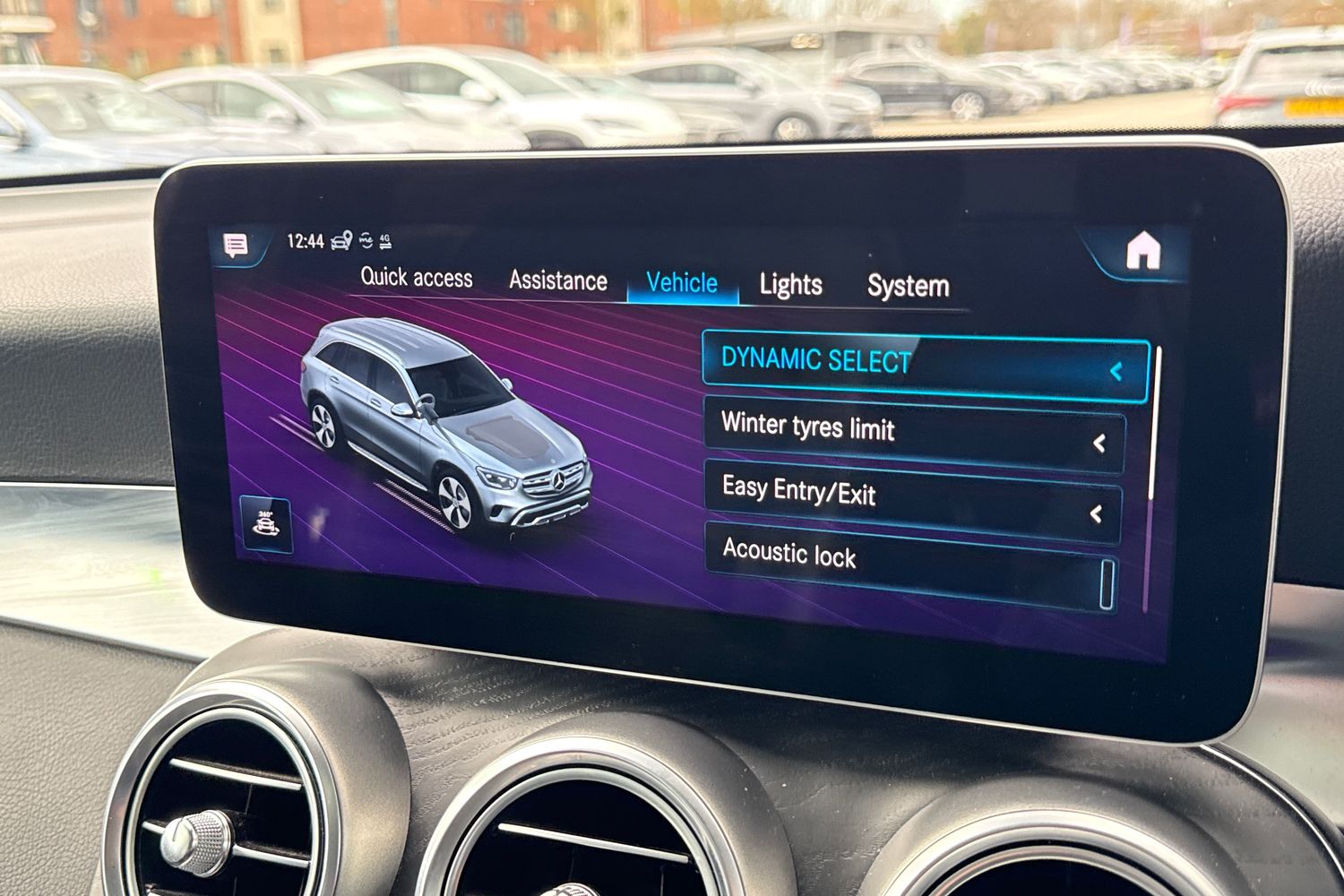 Used Mercedes-Benz GLC 2019 for sale - 77842888: Photo 51