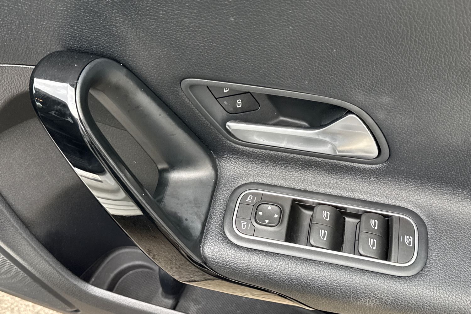 Used Mercedes-Benz A-Class 2019 for sale - 77415343: Photo 40