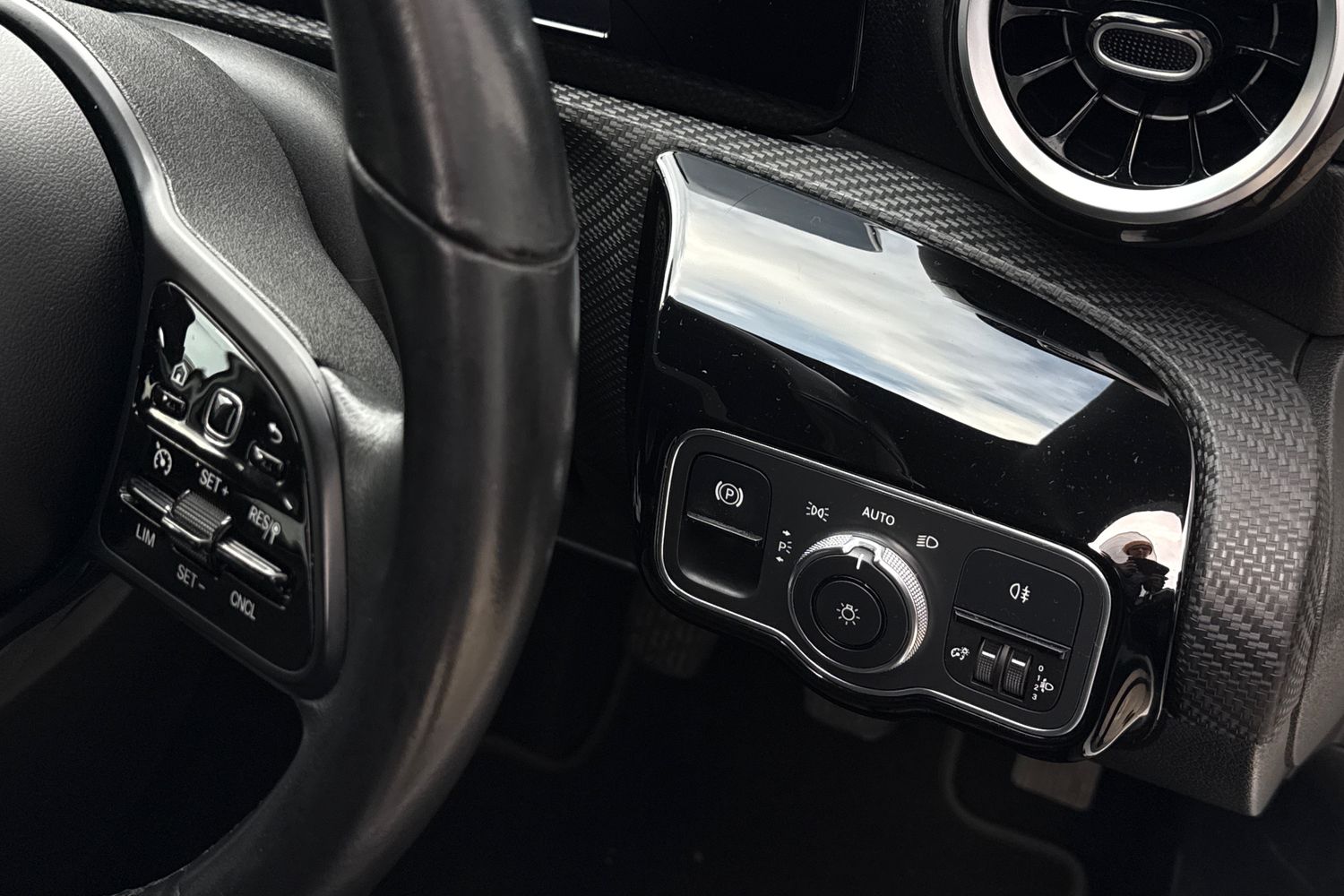 Used Mercedes-Benz A-Class 2019 for sale - 77415343: Photo 41