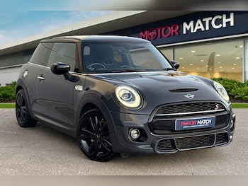 Used MINI Hatch 2019 for sale - 76581605: Photo