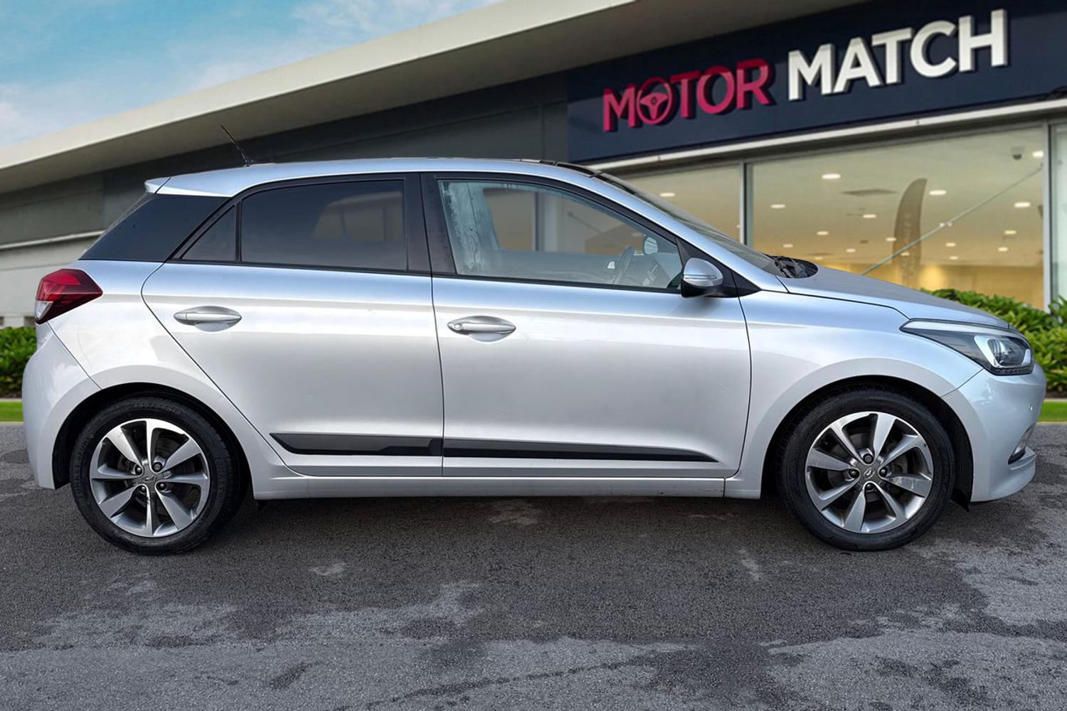 Used Hyundai i20 2015 for sale - 76805442: Photo 3