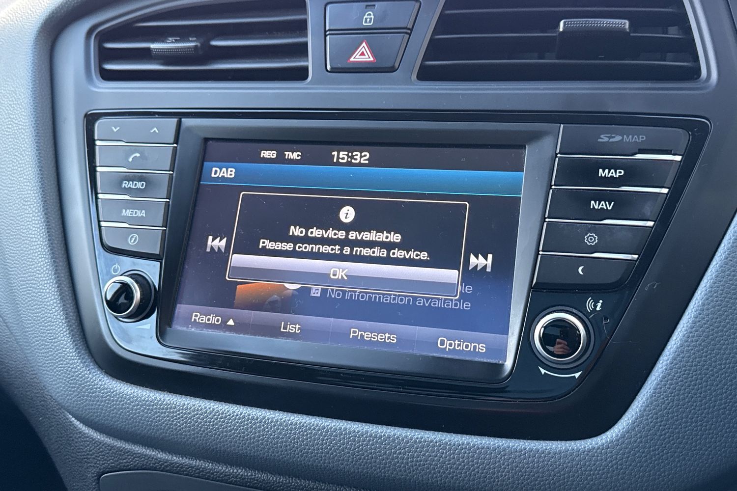 Used Hyundai i20 2015 for sale - 76805442: Photo 42