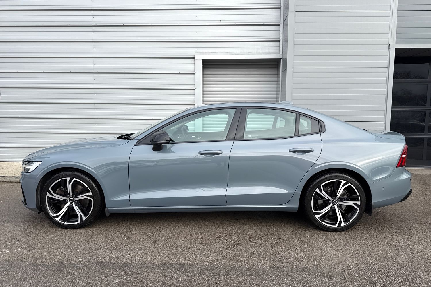 Used Volvo S60 2023 for sale - 77535347: Photo 35