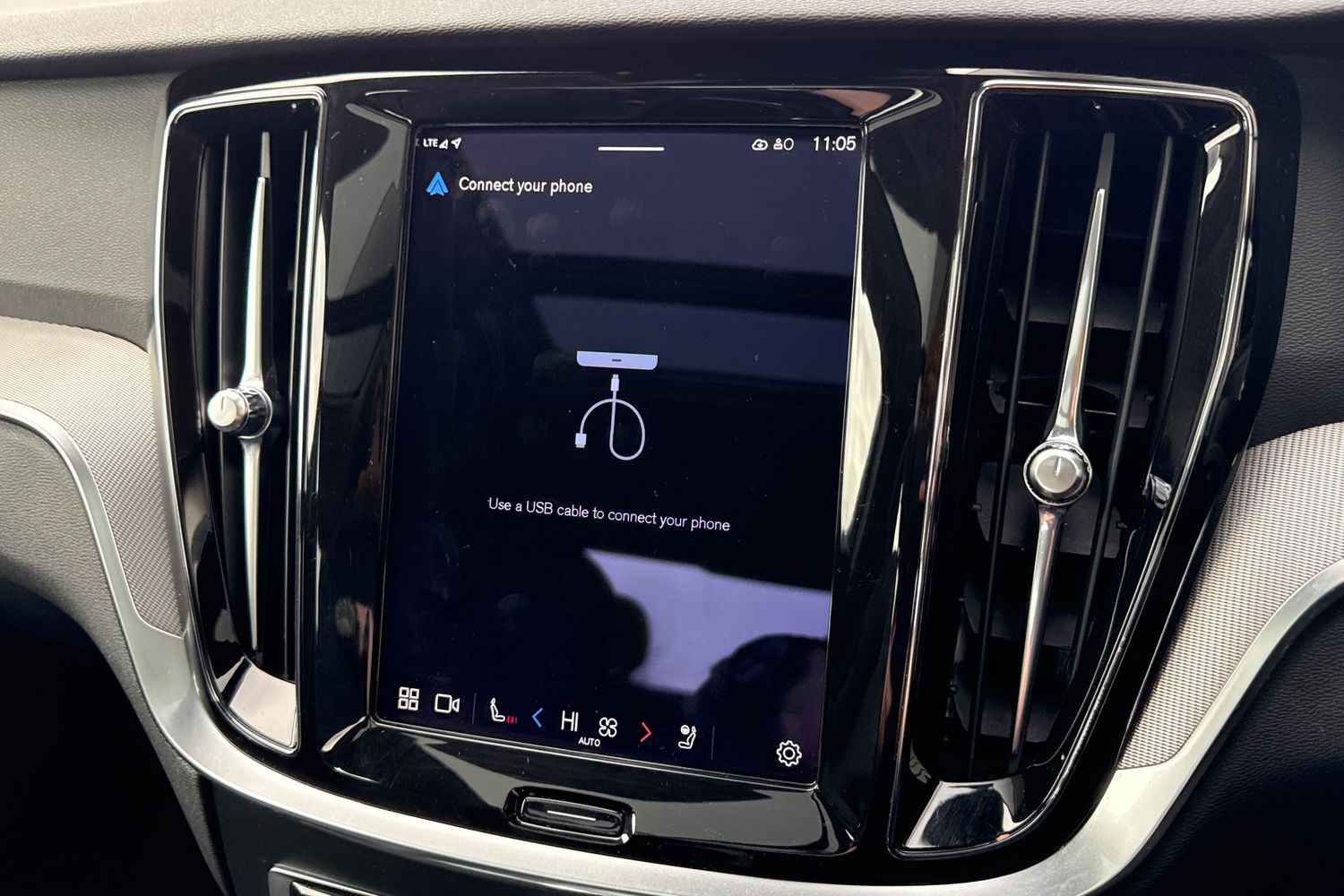 Used Volvo S60 2023 for sale - 77535347: Photo 46