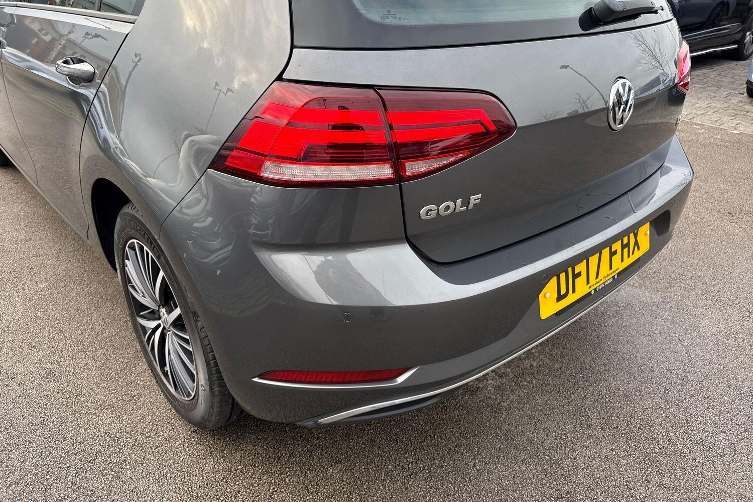 Used Volkswagen Golf 2017 for sale - 77620491: Photo 15