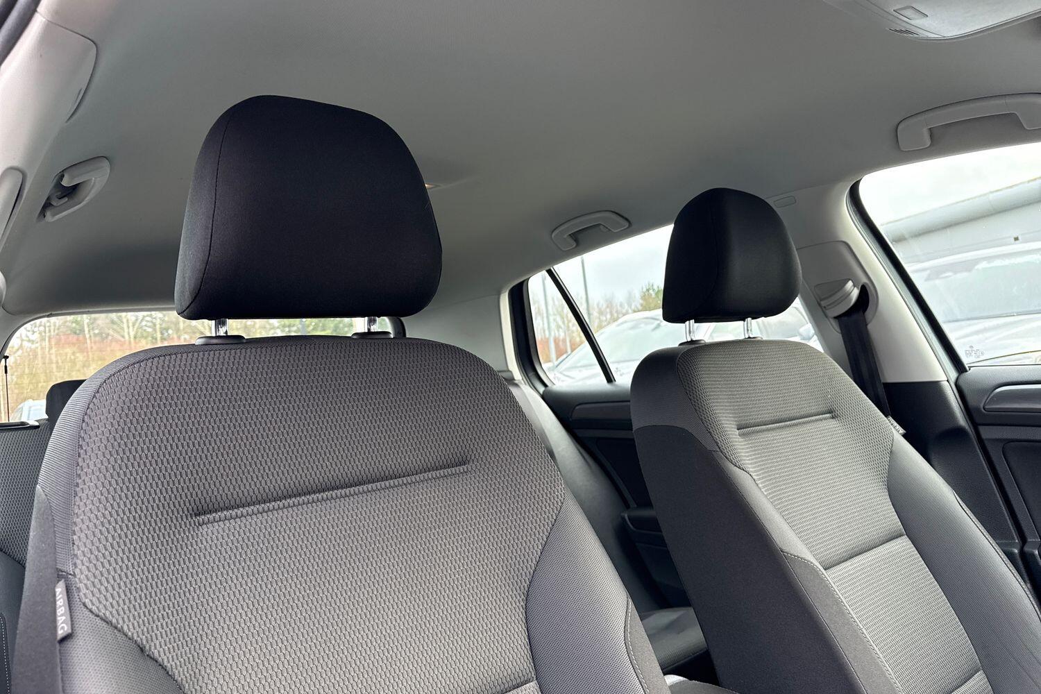 Used Volkswagen Golf 2017 for sale - 77620491: Photo 20