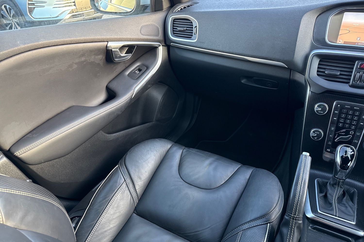 Used Volvo V40 2019 for sale - 77011409: Photo 20