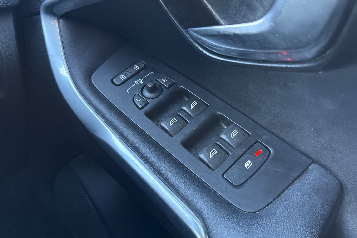 Used Volvo V40 2019 for sale - 77011409: Photo 21