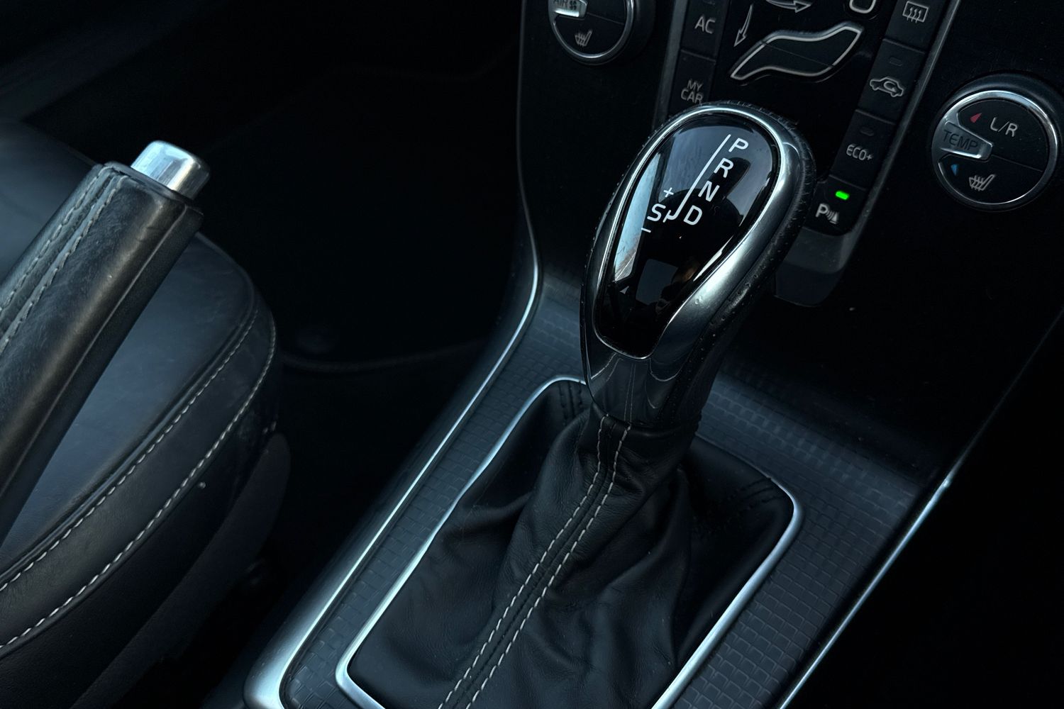 Used Volvo V40 2019 for sale - 77011409: Photo 23