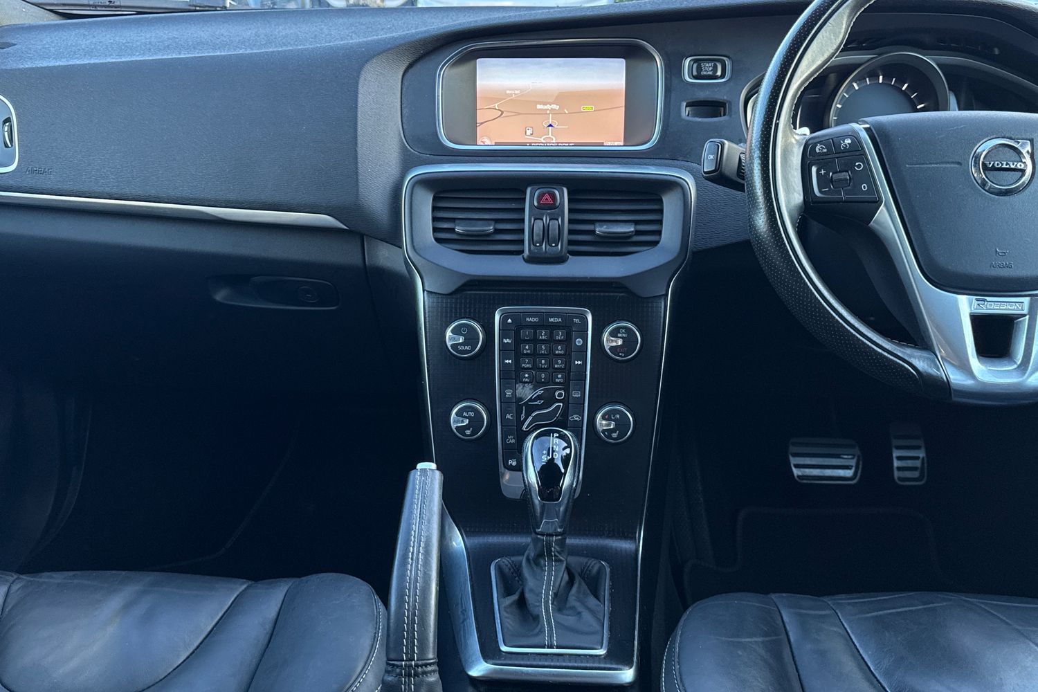 Used Volvo V40 2019 for sale - 77011409: Photo 32