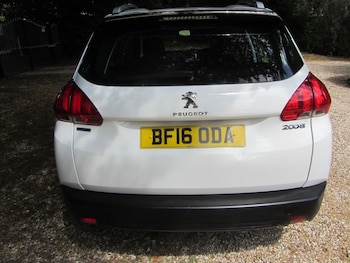 Used Peugeot 2008 2016 for sale - 79392778: Photo