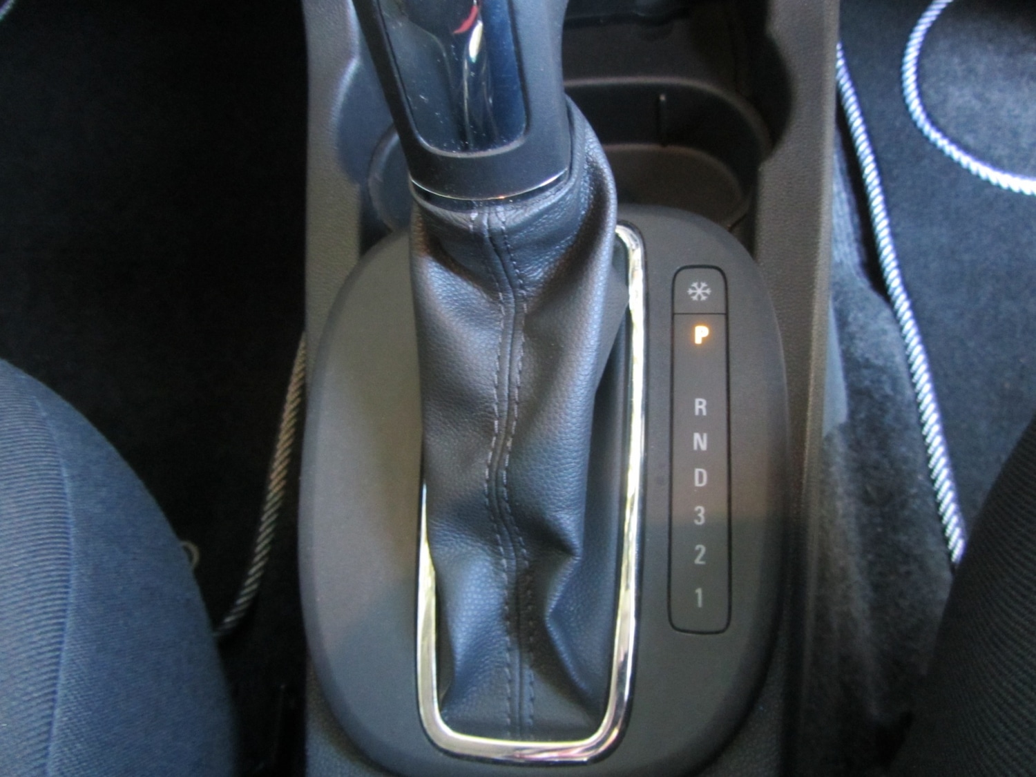 Used Vauxhall Corsa 2009 for sale - 76392364: Photo 10