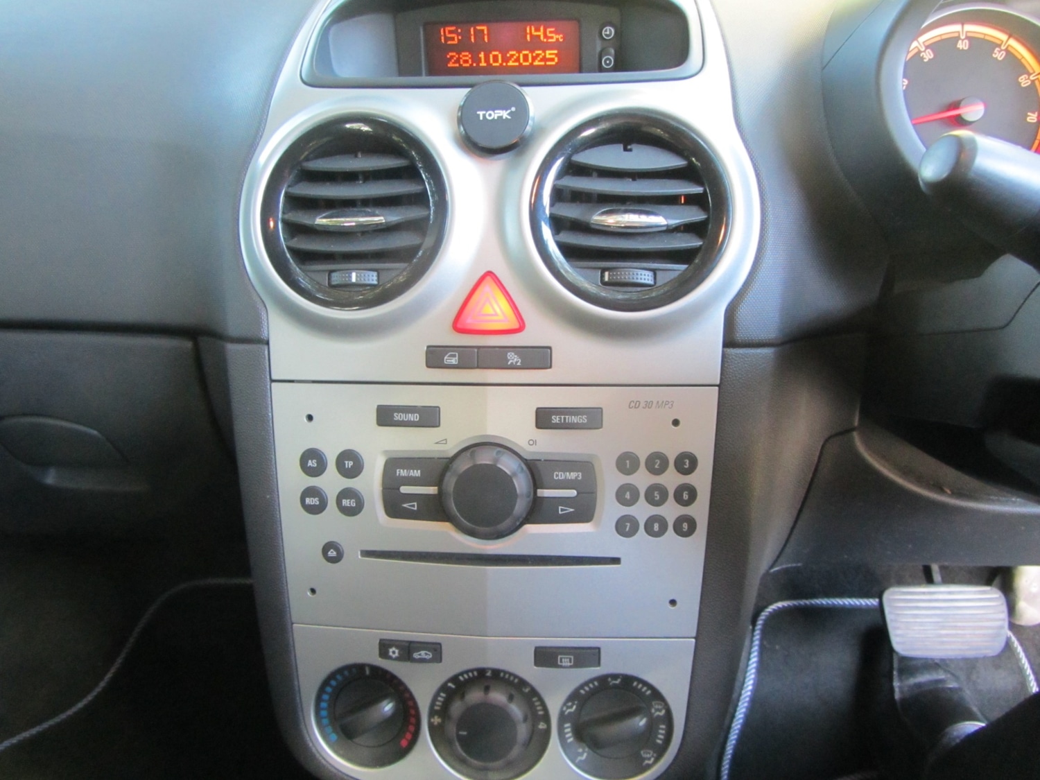 Used Vauxhall Corsa 2009 for sale - 76392364: Photo 13