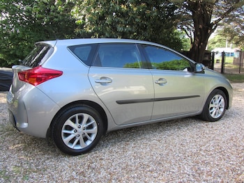 Used Toyota Auris 2013 for sale - 78434339: Photo