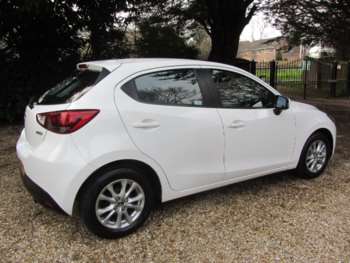 Used Mazda Mazda2 2015 for sale - 74129464: Photo