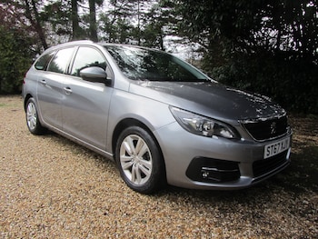 Used Peugeot 308 2018 for sale - 77318625: Photo