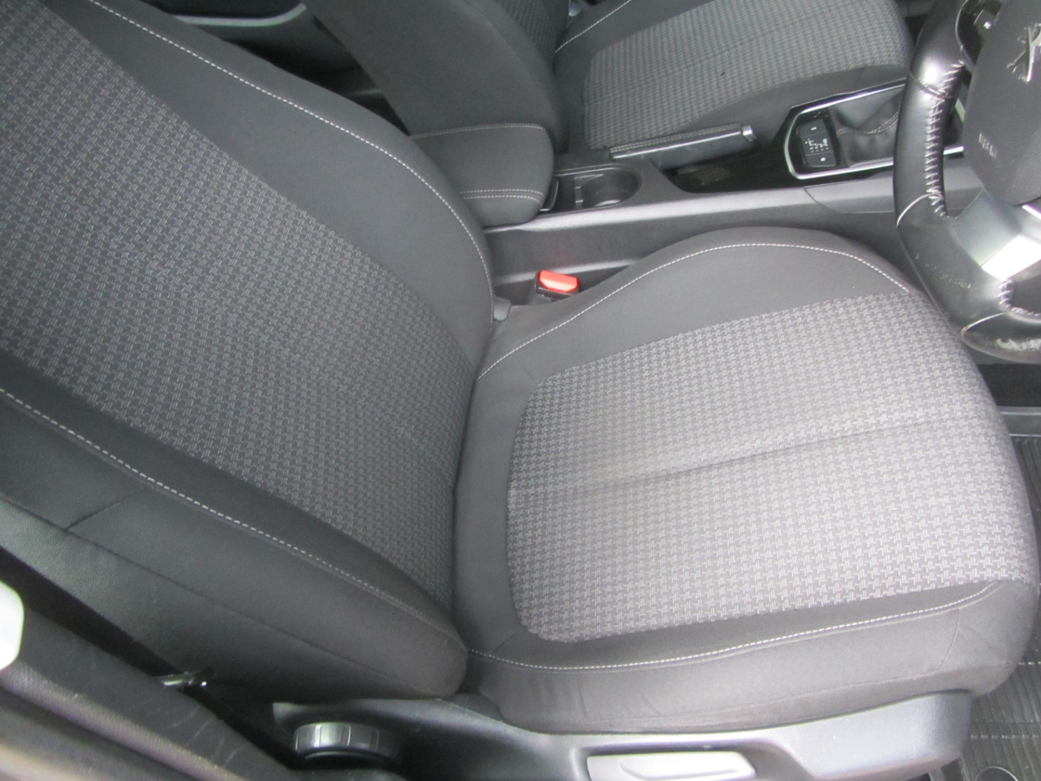 Used Peugeot 308 2018 for sale - 77318625: Photo 8