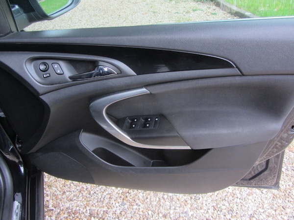 Used Vauxhall Insignia 2015 for sale - 76267592: Photo 7