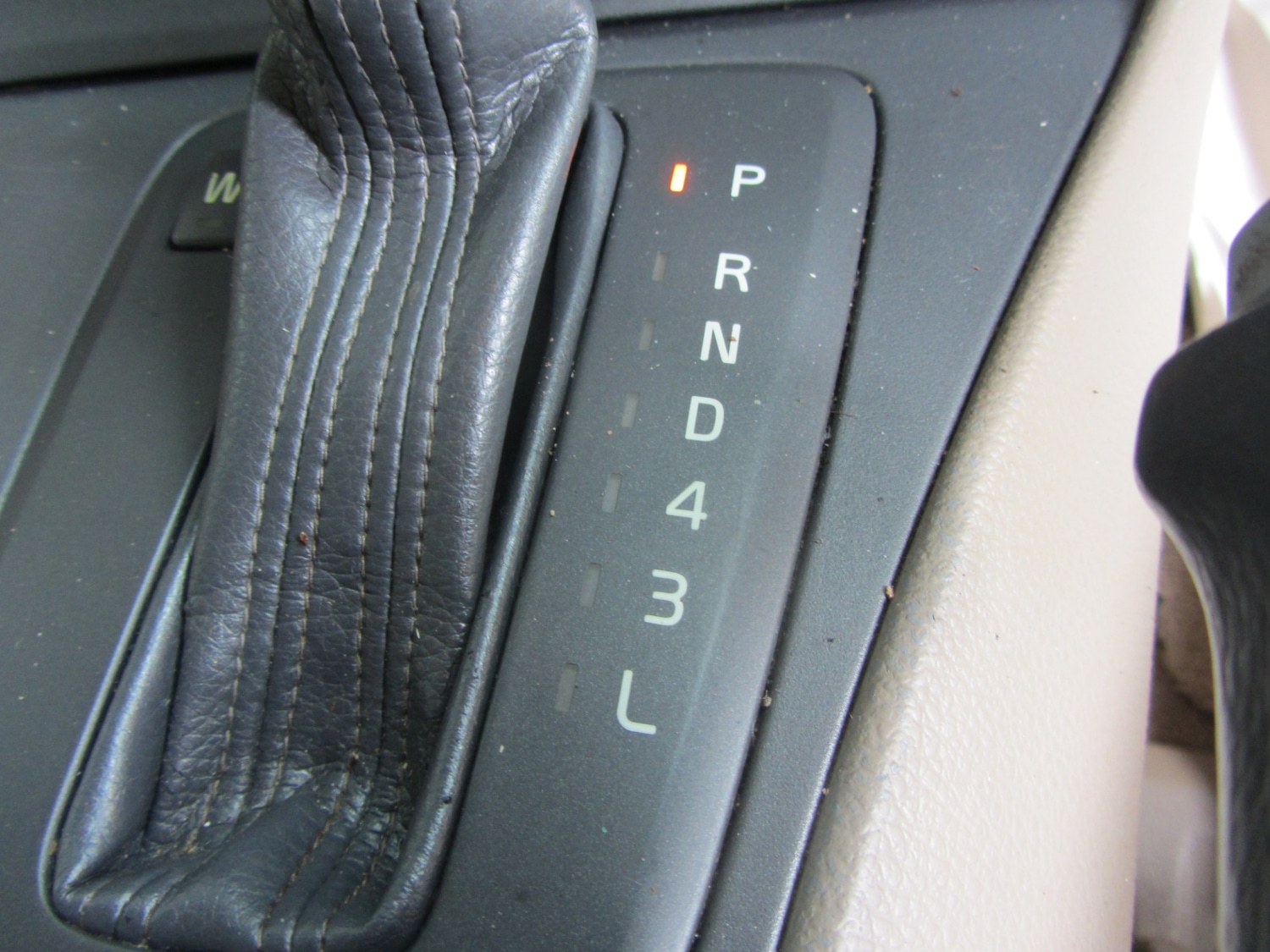 Used Volvo V70 2003 for sale - 78132672: Photo 10