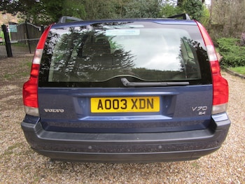 Used Volvo V70 2003 for sale - 78132672: Photo