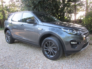 Used Land Rover Discovery Sport 2016 for sale - 78525918: Photo