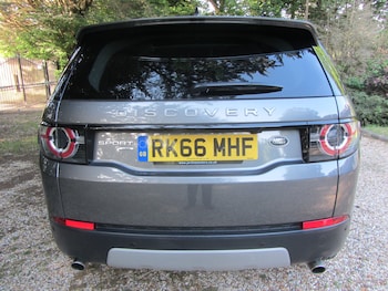 Used Land Rover Discovery Sport 2016 for sale - 78525918: Photo
