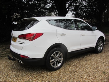 Used Hyundai Santa Fe 2015 for sale - 77318583: Photo