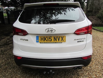 Used Hyundai Santa Fe 2015 for sale - 77318583: Photo