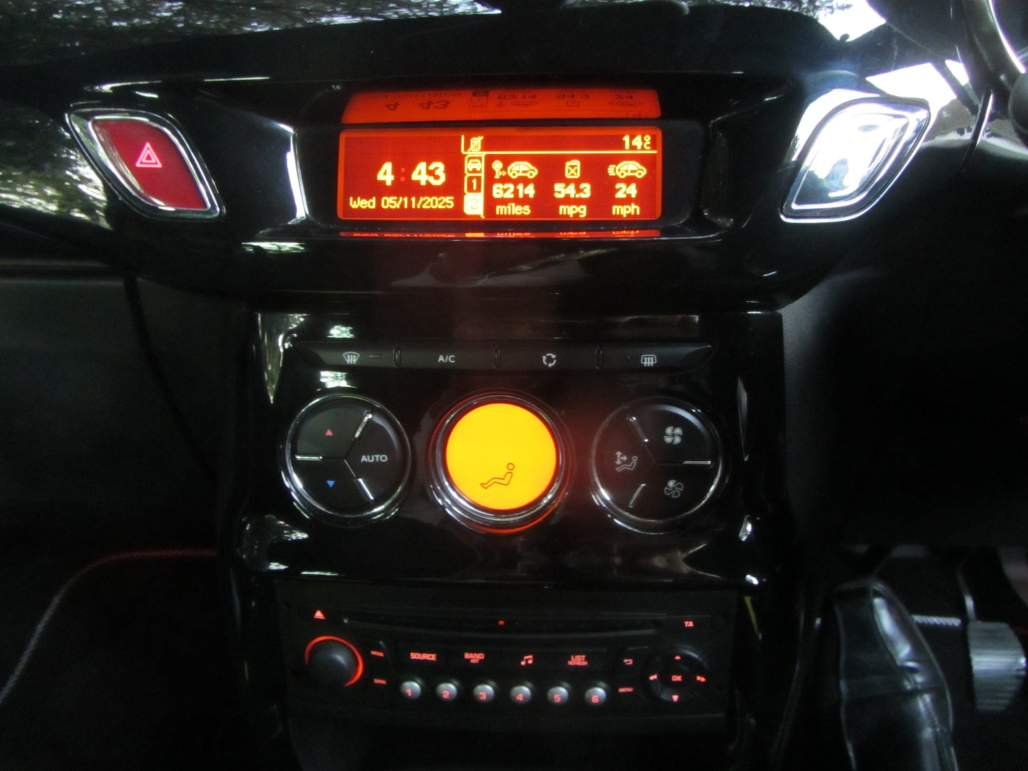 Used Citroen DS3 2015 for sale - 76480543: Photo 10