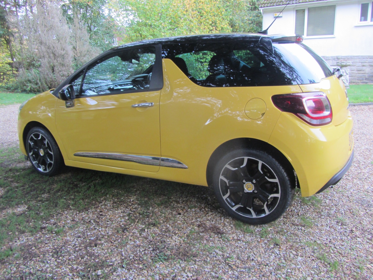 Used Citroen DS3 2015 for sale - 76480543: Photo 5
