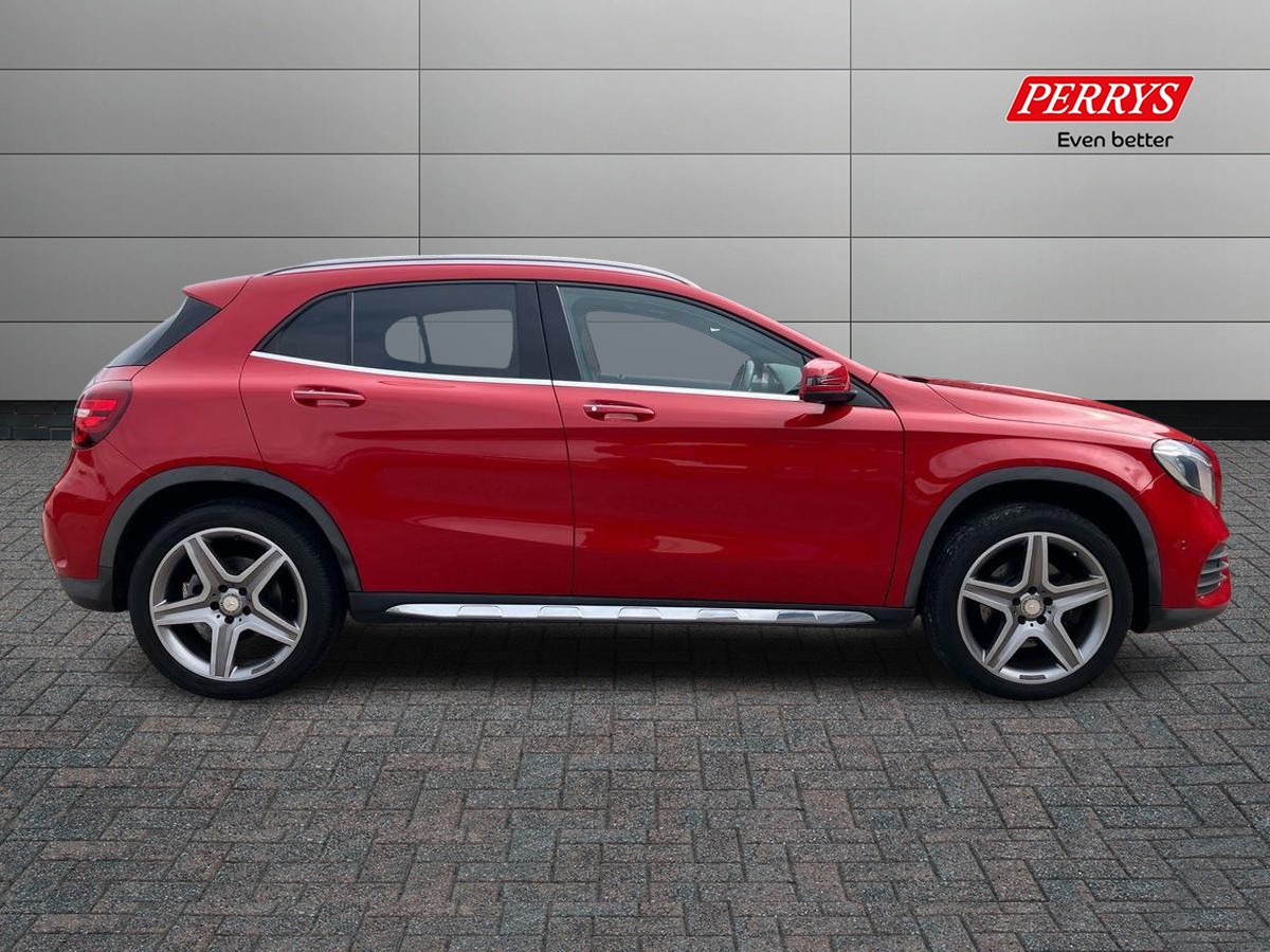 Used Mercedes-Benz GLA 2017 for sale - 76577550: Photo 3